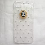 カメオとパールのiPhoneケース(black)