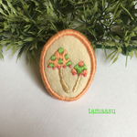 メルヘンきのこの刺繍ブローチ✴︎87
