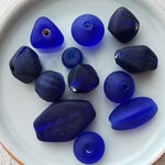 ひんやりサファイア　インドビーズ　20g