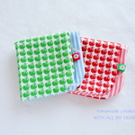 ☆ new ✩ small apple リバーシブル４重ガーゼハンカチ ２枚セット⚠️テープのお色に変更がございます。