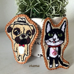 オーダーのお品です。ねこのおたまさんand犬のおたまさん ブローチ