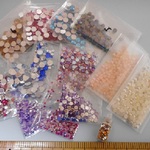送料無料1点のみ・貼り付けストーン＆パールセット（お色サイズmix）