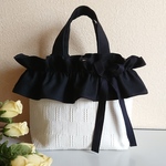 M☆フリルバッグ👜生成り地模様入り♪リボン付き