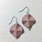 小さなお花のミニ樹脂ピアス