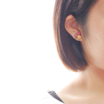 お花畑レザーノンホールピアスpetit②-red riding hood-