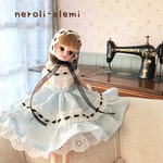 【yurinさま専用】夏の日の恋 ～ 22cmドール用 お洋服セット／ブルーのストライプスカートと白いワンピースのセット