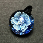 ≪星空の花≫　ガラスのペンダント Glass accessories
