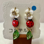 テントウムシツインズピアス