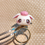 花飾り兎のぷりんリング