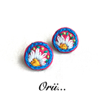 サークル花びら刺繍ピアス