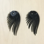 VINTAGE BLACK PLASTICS FEATHER BEADS