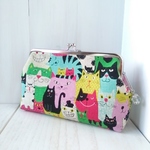 がま口ポーチ (猫ちゃんが大集合×カラフル系) マチ付き 