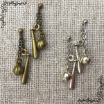 バットとボールのピアス