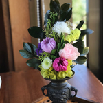 プリザーブドフラワー輪菊の仏花　 カーネーションとトルコキキョウ