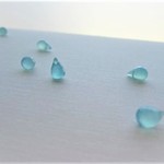 シーブルーカルセドニーAAA　ドロップ２粒