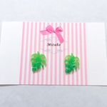Greenモンステラのプチピアス／イヤリング