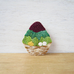 宇治金時の刺繍ブローチ