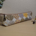 サークル柄ミニペンケース(ベージュ)