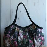 大人かわいい　ふっくらグラニーバッグ　ダークグレー×レッド　薔薇