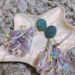 デニムとタッセルの夏ピアス