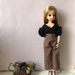 ふっくら袖のスキッパーブラウス