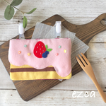 ケーキな移動ポケット＊いちごクリーム
