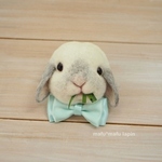 ☆チャリティブローチ☆モグモグ：正面タイプ（ｆ：ホーランドロップ・フロスティ）