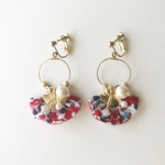 花柄ハーフラウンド じゃらじゃらイヤリング  ピアス レッド