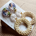 ラタン×パープルフラワー大ぶりピアス、イヤリング