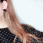 《再販》ブラックハート×ゴールドフープピアス/イヤリング