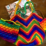 RED Heart BRAND yarn 軽いバックセット