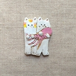 タコ持ってきました♪猫ブローチ