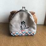 ねこ　刺繍がま口　アメちゃんと…。【チャリティ】