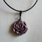 紫薔薇ネックレス