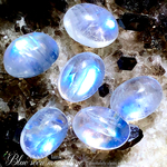 【■ロイヤルクラス■】ブルーシラームーンストーン・宝石質AAAA＋ランク✧【夜空に浮かぶ青い光】縦約8mm【１石】セット【インド産】オーバルシェイプ