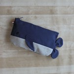 再販☆おリボンくじらのフラットポーチ（ネイビー）