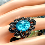 華の中のアクアブルー vintage glass ring
