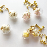 ガラスドームのイヤリング　ホワイト