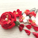 八重の花❁つまみ細工 髪飾り❁ 赤＆白＆柄 *成人式*七五三