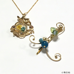 期間限定夏セール！蝶とツタと水中花のネックレスと青い木ノ実と小花のヘアピンセット