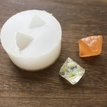2種類の八面体・鉱石・フローライト型シリコンモールド/鉱物・八角形／型番432ーＤ