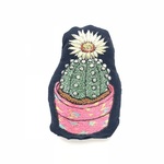 兜丸の刺繍ブローチ(チャーム変更可)