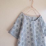 刺繡ラグランプルオーバー