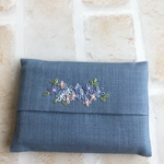 手刺繍子どもポケットティッシュケース《可憐な花・ビーズ付き》