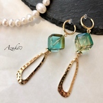 グラデーショングリーンの大ぶりピアス/大ぶりイヤリング 