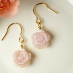 *P169*高品質ピンクシェルAAA☆薔薇のピアス