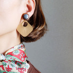 【chimie vintage collection-70 】フランスヴィンテージボタンとヴィンテージ真鍮イヤリング・ピアス