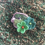 サザナミインコ(グリーン)の刺繍ブローチ