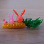 ＊再販＊うさぎ親子のしっぽブローチ