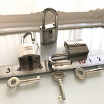 [new] シルバー 南京錠 (カギ付き)
